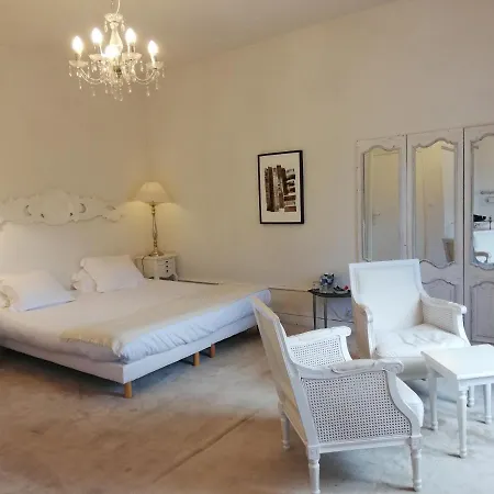 Chateau Les 4 Saisons Bed & Breakfast