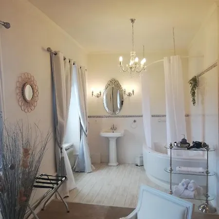Chateau Les 4 Saisons Bed & Breakfast Saint-Cirgues-sur-Couze