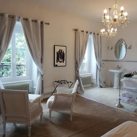 Chateau Les 4 Saisons Bed & Breakfast Saint-Cirgues-sur-Couze